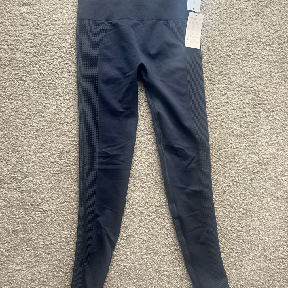 Spiritual Gangsta Love Scupt Navy Blue Seamless Leggings Size M/L